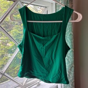 Seamless green cropped tank